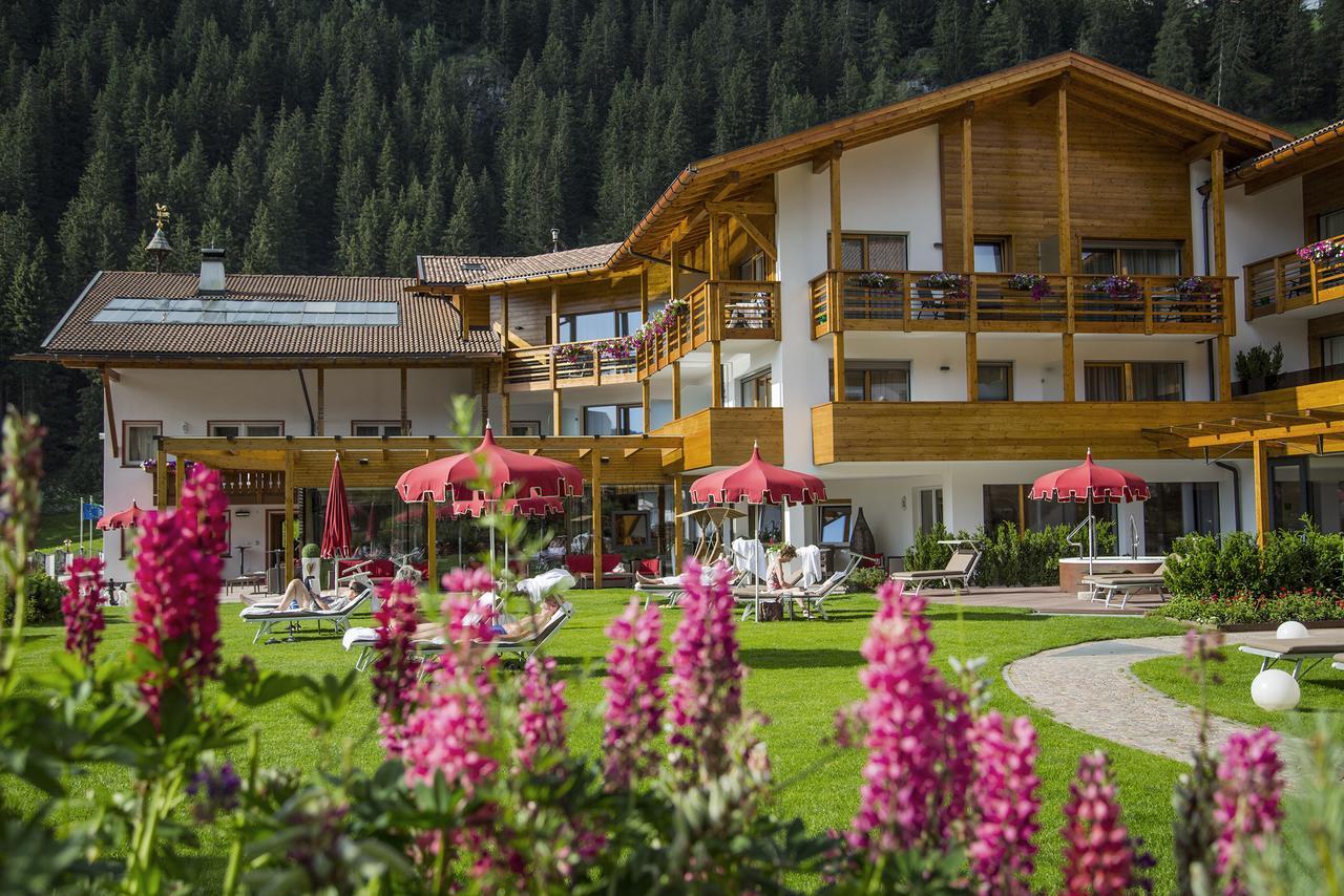 Hotel Welponer Selva di Val Gardena Exterior photo